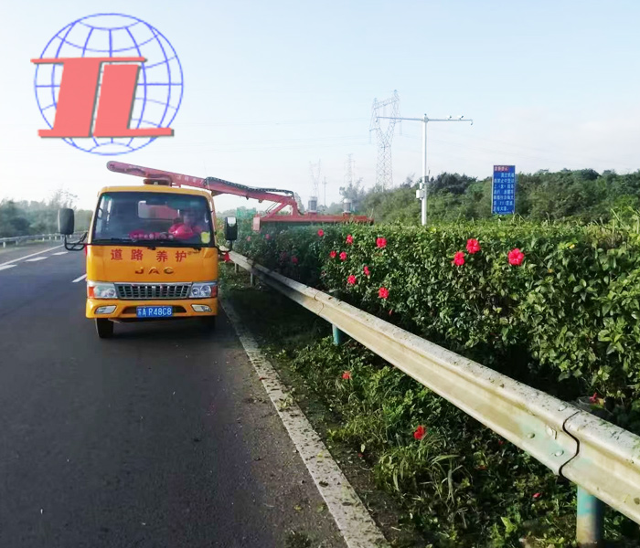 綠化修剪車(chē)